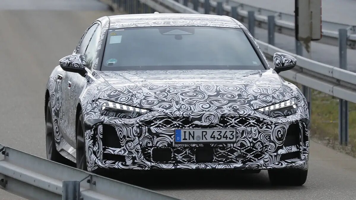 https://www.autoexpress.co.uk/audi/rs5/362109/new-audi-rs-5-avant-and-saloon-pictures