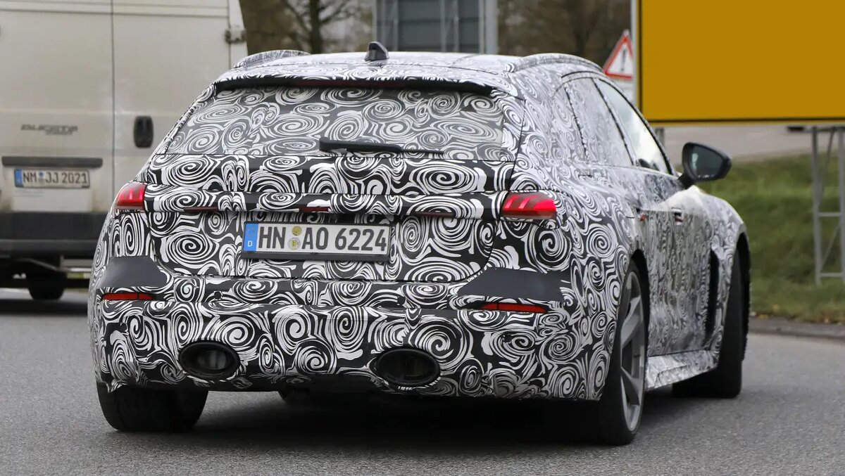 https://www.autoexpress.co.uk/audi/rs5/362109/new-audi-rs-5-avant-and-saloon-pictures