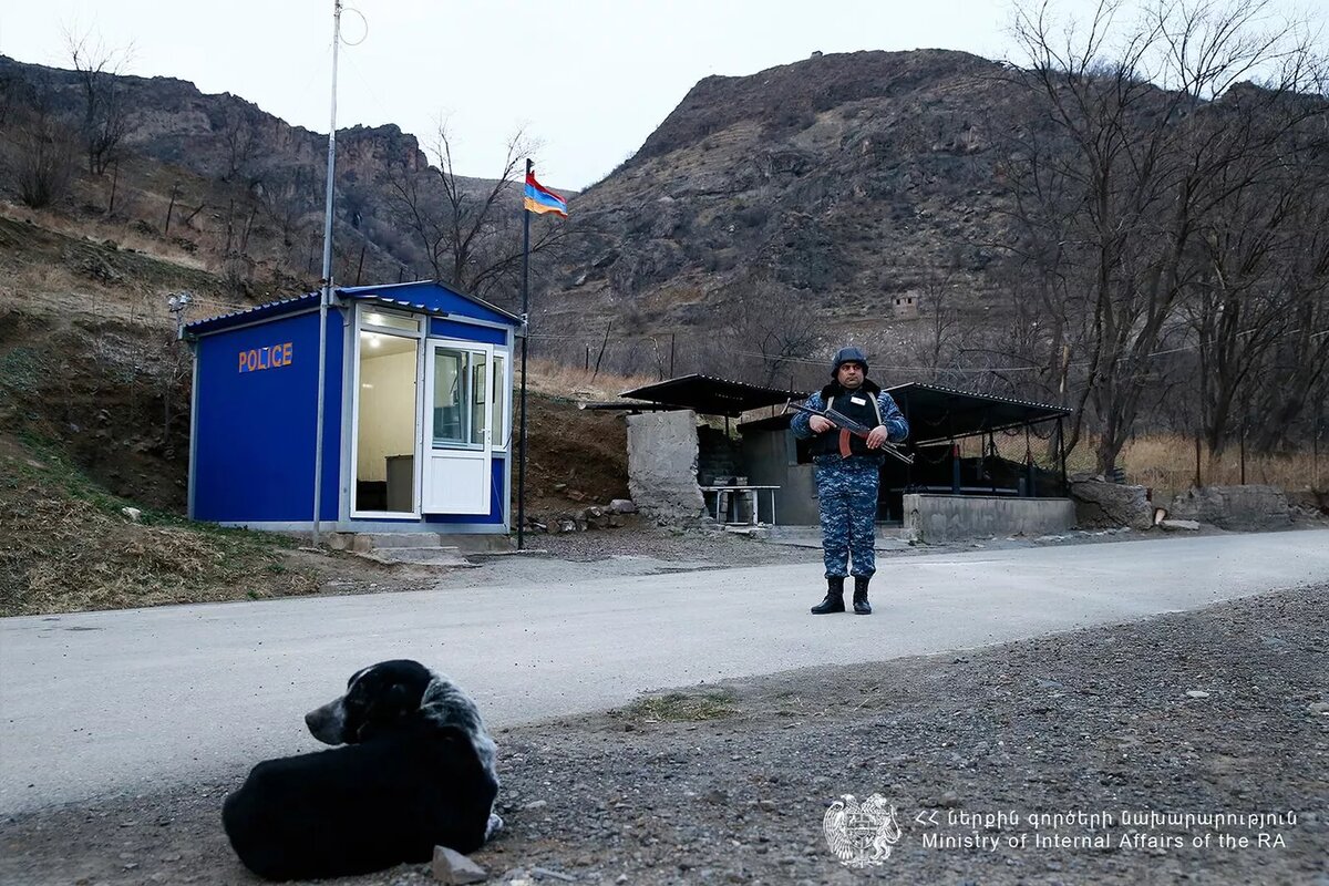 © Photo : official site of MIA of RA 