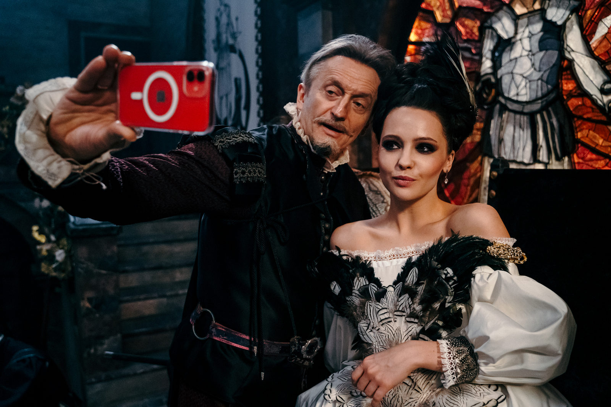 кадр со съемок сериала "Этерна"