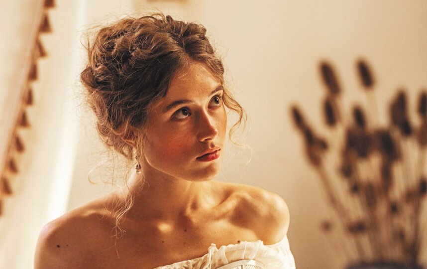    Алёна Долголенко сыграла Наталью Гончарову, которая очень любит мужа и редко вспоминает о детяхЦентрал Партнершип