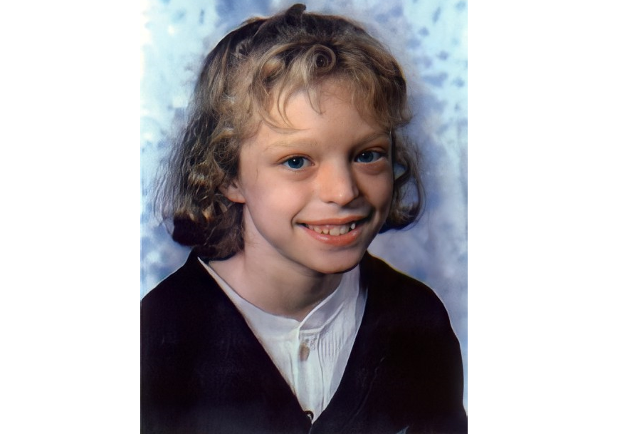 Сабина Дарденн в детстве, источник фото: https://thoughtnova.com/