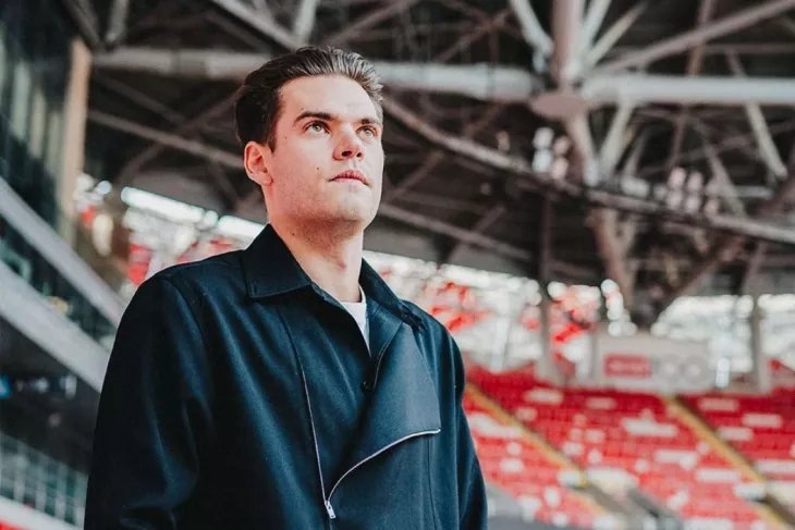    Много громких слов – по делу новая скамейка. Что не так с трансфером Помазуна? Фото #1