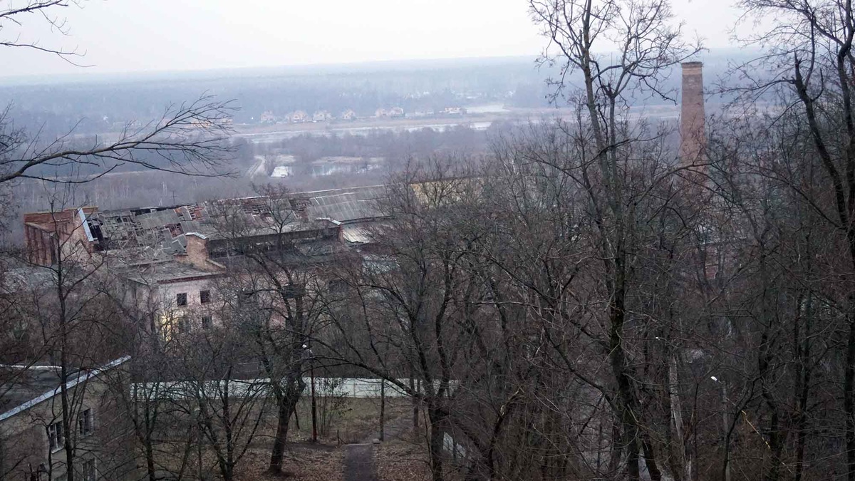 The sugar factory in Ramon was founded by Voronezh industrialist Nikolai Tulinov in 1840, the Oldenburgskys acquired the factory together with the estate. Scroll through the gallery to see more photos