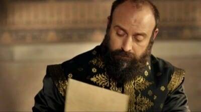 - Сейчас возникли большие проблемы в Манисе, и мне придется туда ехать. 