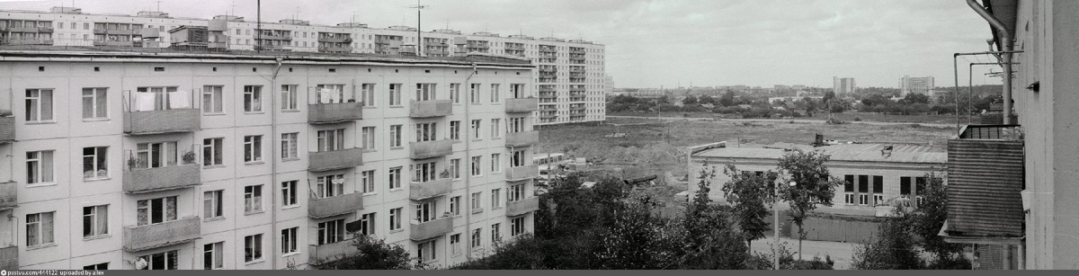 Пятиэтажки в Тушине https://avatars.mds.yandex.net/i?id=97d3cb2f0d58ea89e37a524c3a81bad8_l-4599827-images-thumbs&n=13