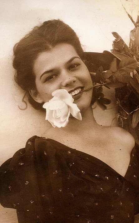 Ана Энрикета Теран