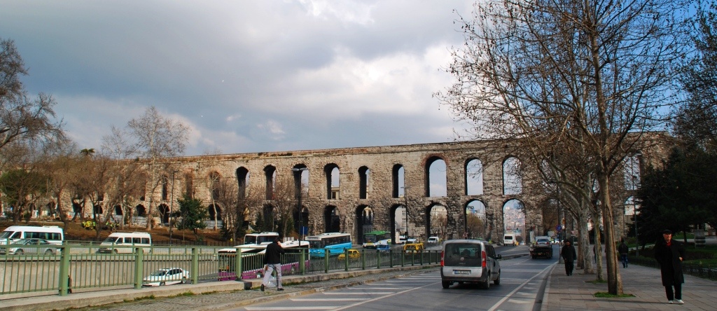 Римский акведук Валента, являлся частью водопроводной системы Константинополя