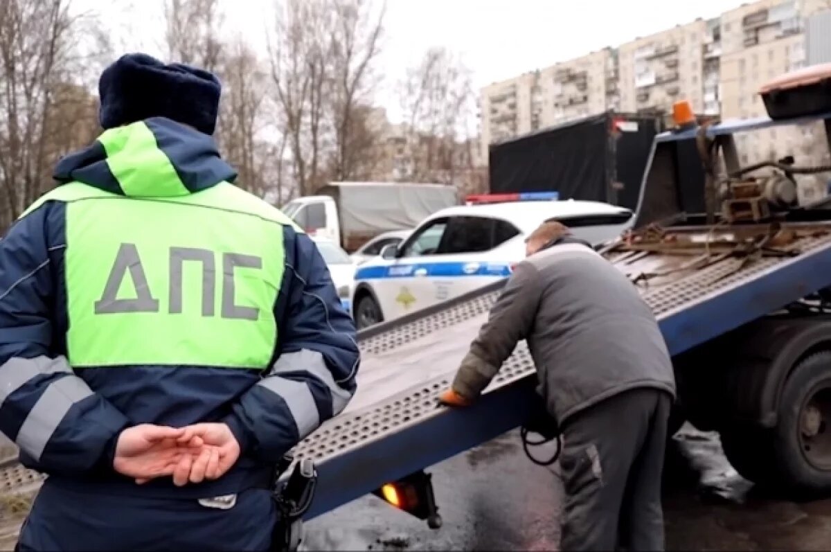    На дорогах Петербурга и Ленобласти искали автомобилистов-должников