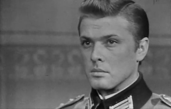 В фильме "Я - 11-17", 1970 год