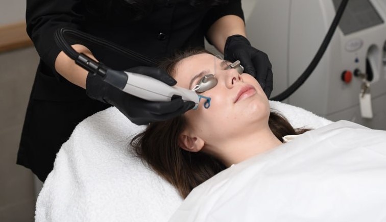 Процедура удаления сосудов проходит безболезненно и комфортно