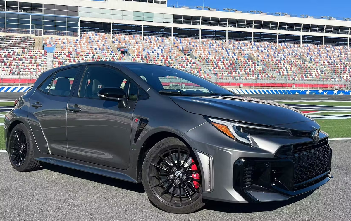 Toyota GR Corolla после модернизации 2025 модельного года