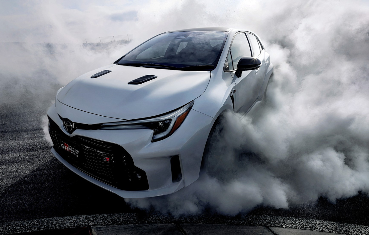 Дебют “горячего” хэтчбека в 2022 году