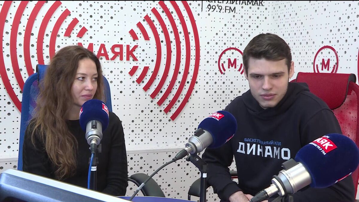    Гостем программы "В рабочий полдень" стал форвард уфимского баскетбольного клуба «Динамо» Никита Шурыгин