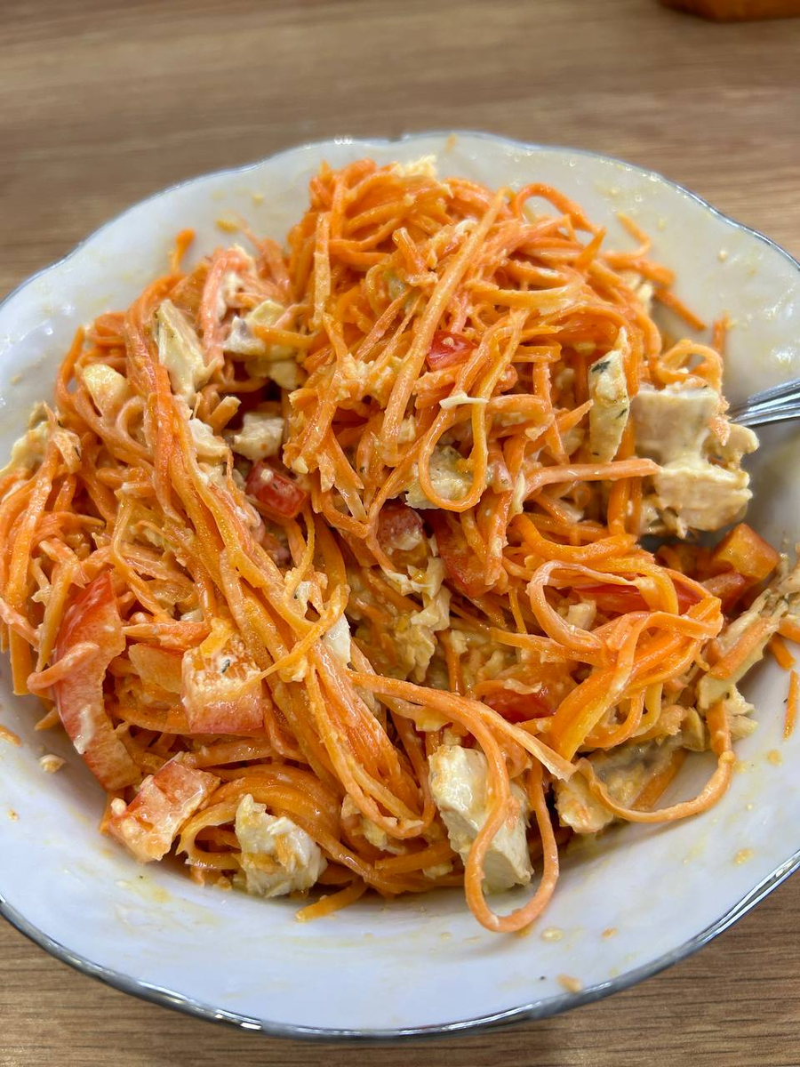 Салат из корейской морковки с курицей