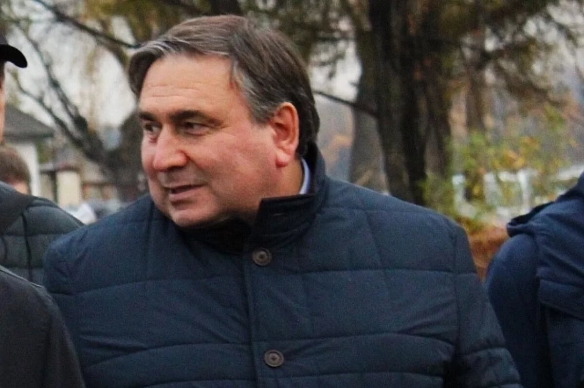    Свердловский облсуд отказался отпустить экс-министра Смирнова домой