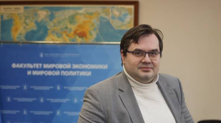    Автор: Олег Сердечников, журнал «Монокль» Дмитрий Новиков, заместитель руководителя департамента международных отношений, заместитель заведующего Международной лабораторией исследований мирового порядка и нового регионализма НИУ «Высшая школа экономики»