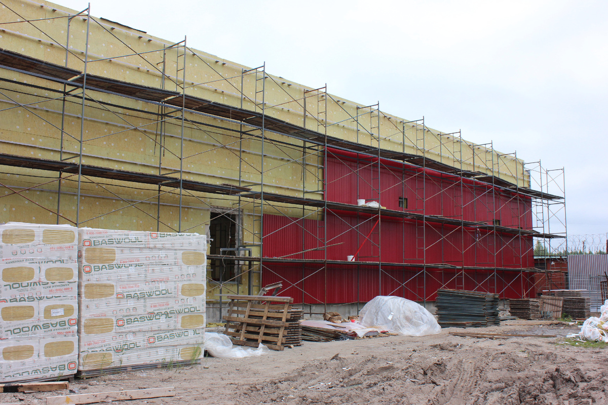 Эти фото – уже история. Строительные работы велись ускоренными темпами.