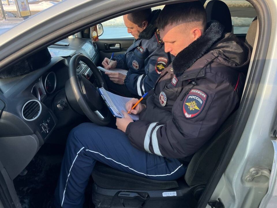    Проверки автобусов в Барнауле. Источник: t.me/gibdd22