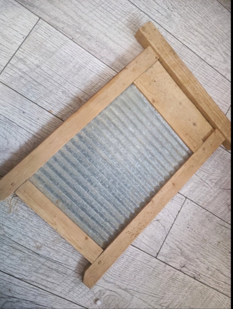 Такой я подобрала эту доску несколько лет назад на Клондайке 