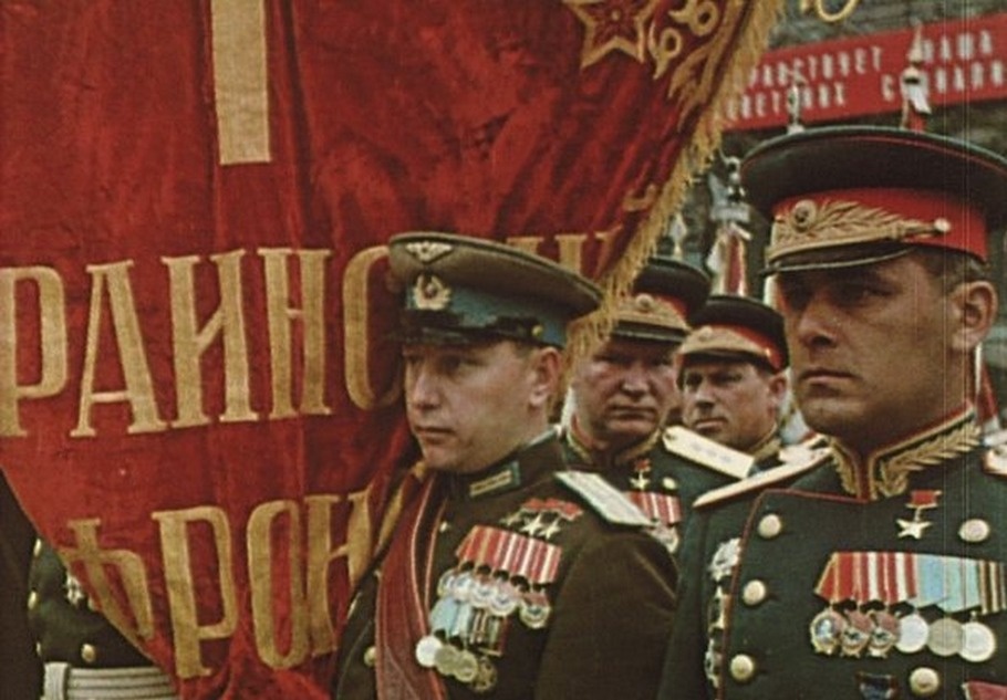 На параде Победы 1945 года Глеб Бакланов командовал сводным полком 1-го Украинского фронта