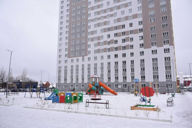    Жилье вне очереди. Адресные социальные выплаты получат 10 многодетных семей Оренбуржья Белов Михаил Александрович