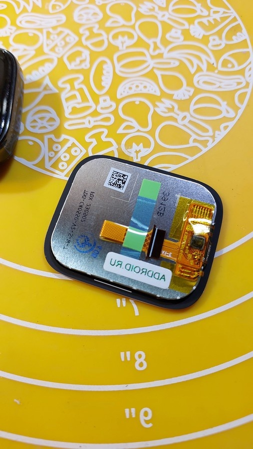 Новый дисплей уже просится на замену