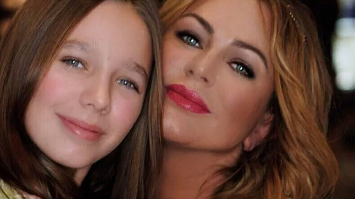 Ныне покойная певица Юлия Началова с дочкой Верой. Фото: соцсети Юлии Началовой