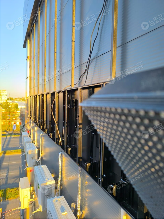 Стадия подключения оборудования к электропитанию