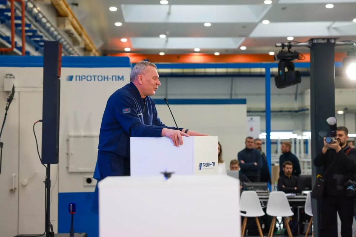 Накануне своей отставки Юрий Борисов открыл новое производство двигателей для «Ангары». Фото: Роскосмос