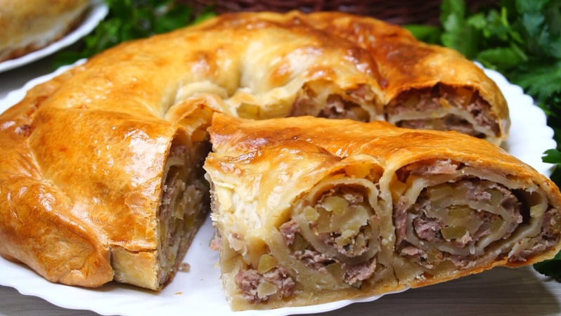 Что приготовить на ужин✍ Из пельменного теста готовлю вкуснейший пирог с фаршем и картофелем.