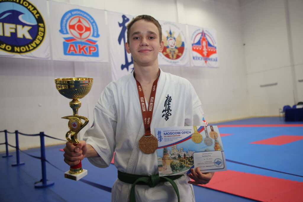    Призёр категории кумитэ Егор Михайлов.