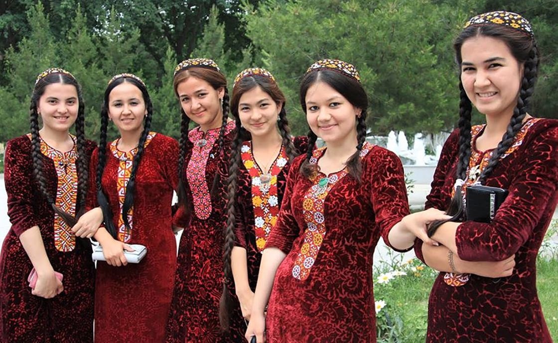 Туркменские девушки.