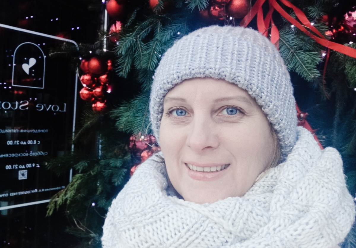 Анастасия Артёмова (Бовина), психолог, автор-исполнитель, лидер проекта НА ЛАДОНИ