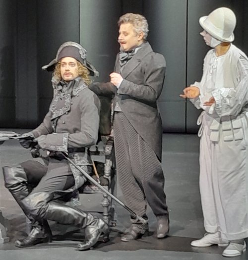 "Пуф", сцена из первого акта