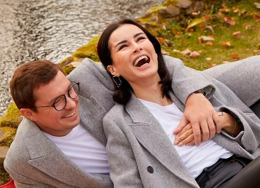    Тина Канделаки трогательно поздравила мужа с днем рождения