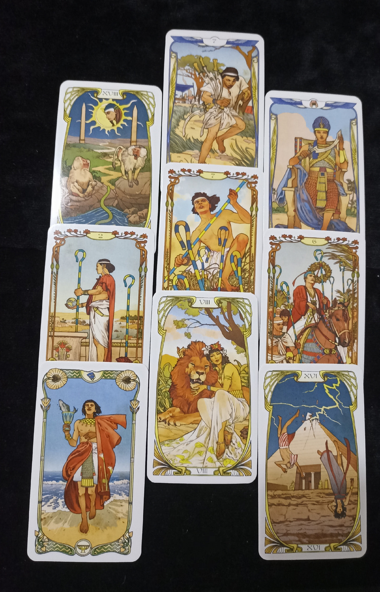 Расклад Вызов мужчины на проявление на египетском Таро Ар-нуво