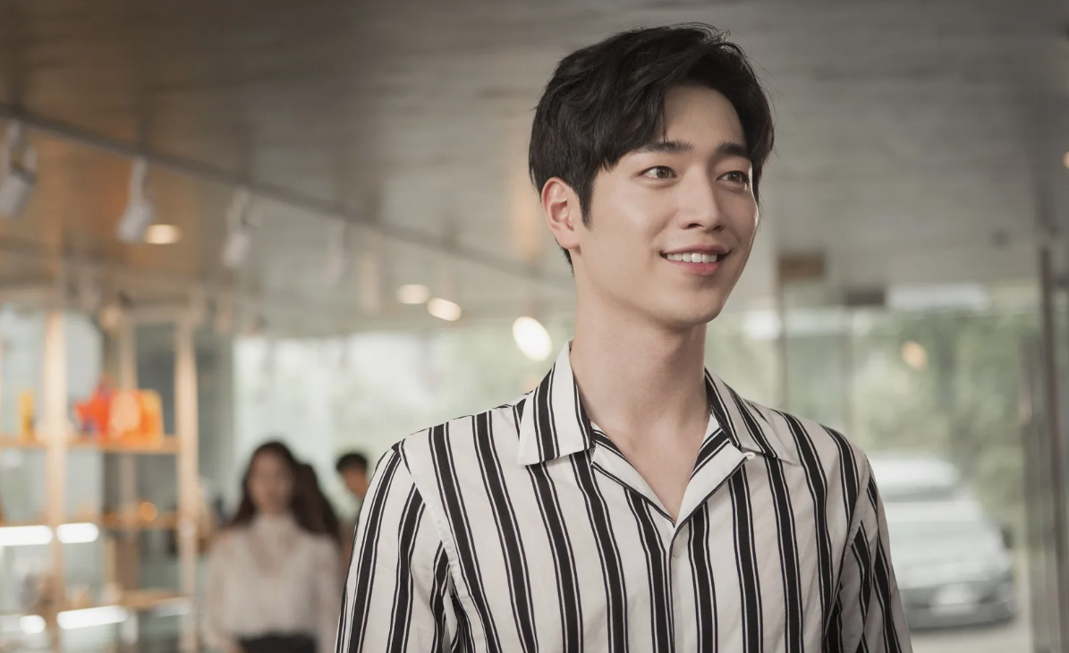 Нам Син III. Кадр из дорамы «Ты тоже человек?» (2018, Южная Корея) 