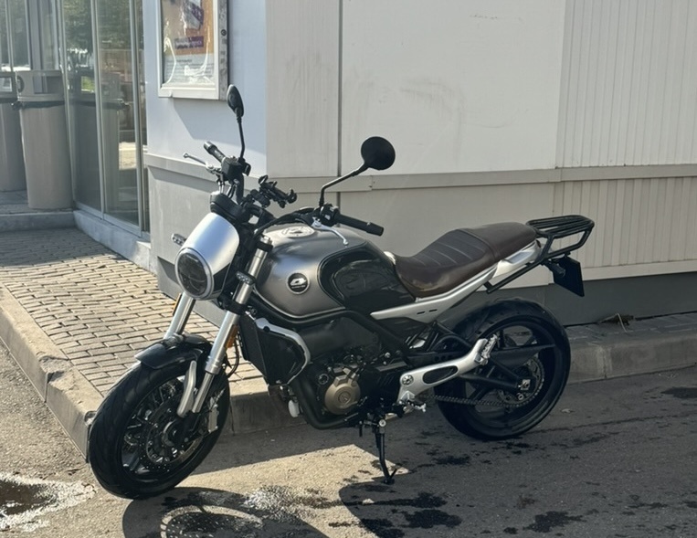 Это мой красавец перед тем, как я его поставил на зимнее хранение