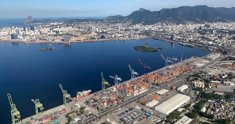 Порт Рио-де-Жанейро — один из крупнейших торговых узлов Бразилии