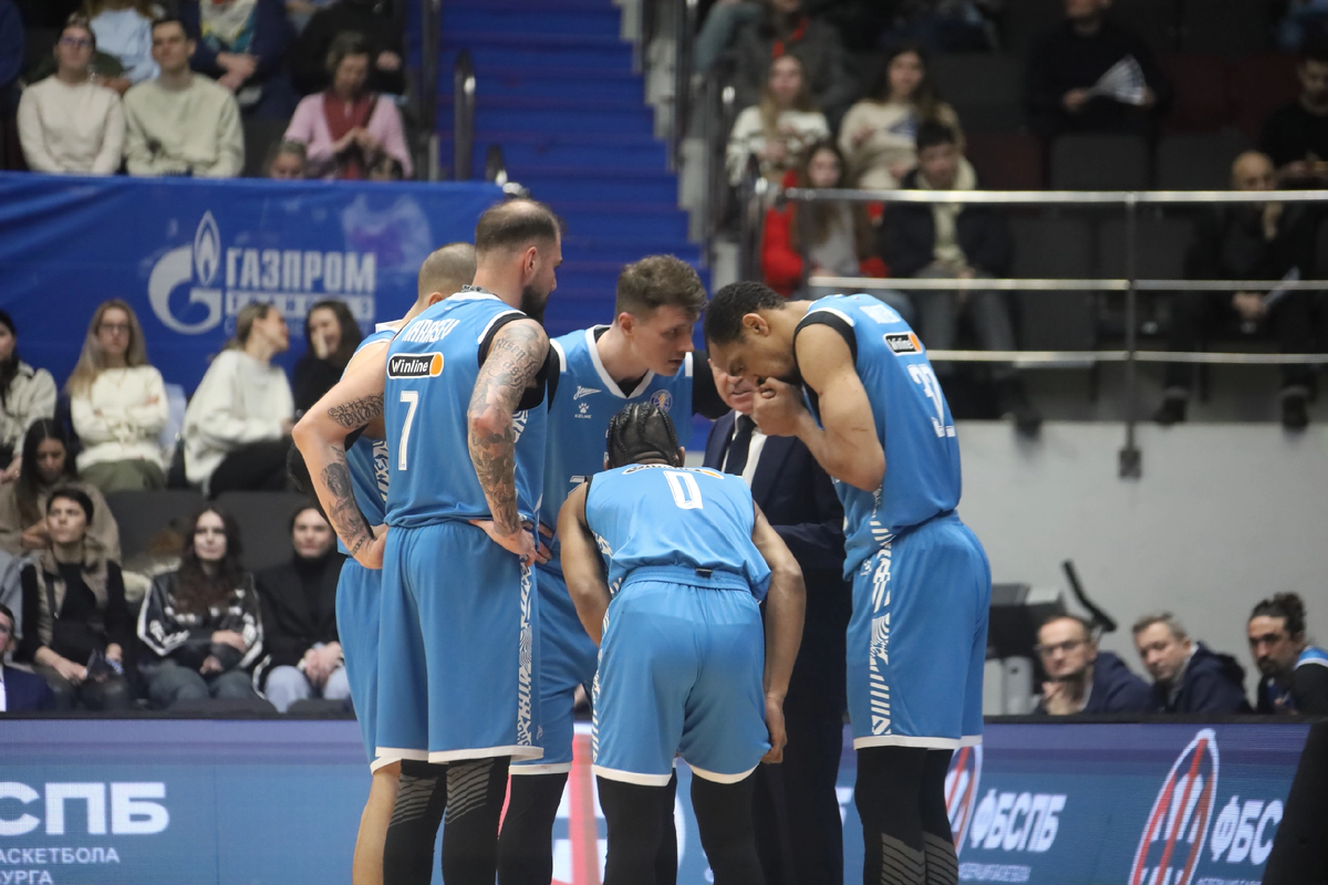 Фото взято из паблика https://vk.com/zenitjournal