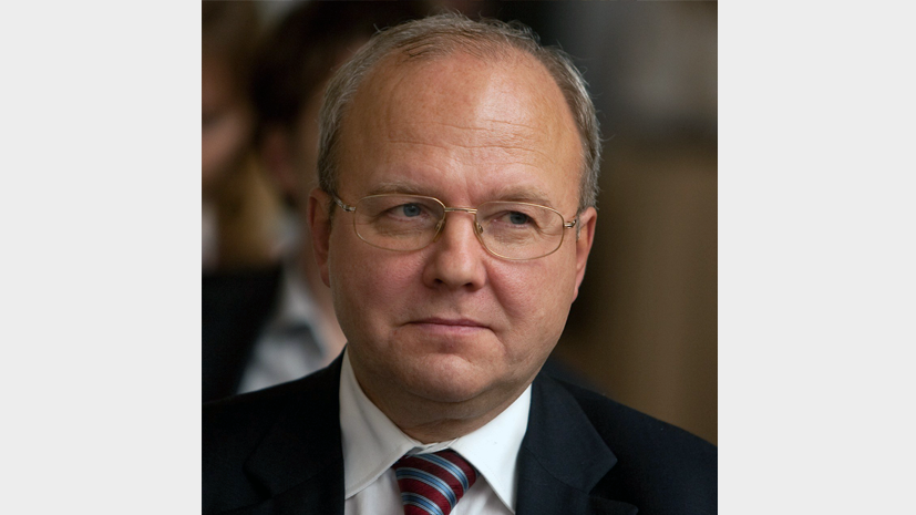     Заведующий кафедрой физики полимеров и кристаллов МГУ им. Ломоносова, академик РАН Алексей Хохлов / Фото из личного архива Алексея Ремовича Хохлова