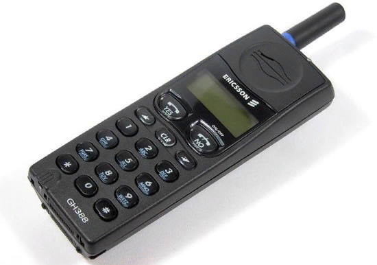 Как-то так примерно выглядел тот телефон (фото из интернета).