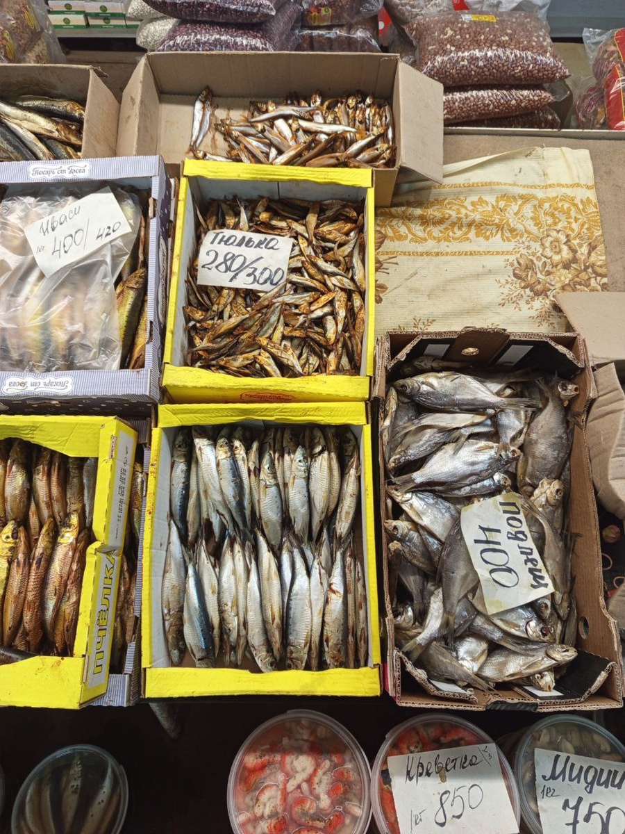 Фото предоставлены автору прямиком из Луганска. "Рыбная" галерея листается, здесь несколько фотографий