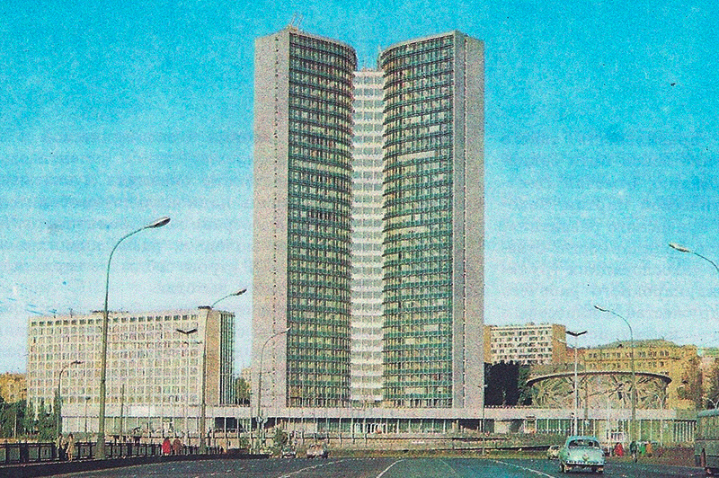 Комплекс зданий секретариата Совета экономической взаимопомощи (СЭВ), 1971 г.