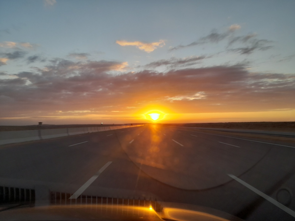 Рассвет в пути