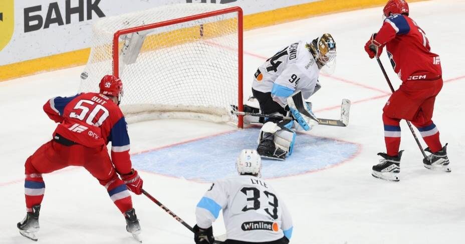    Ярославцы после победы над минским «Динамо» гарантировали себе место в плей-офф Кубка Гагарина. Фото: Соцсети ХК «Локомотив»