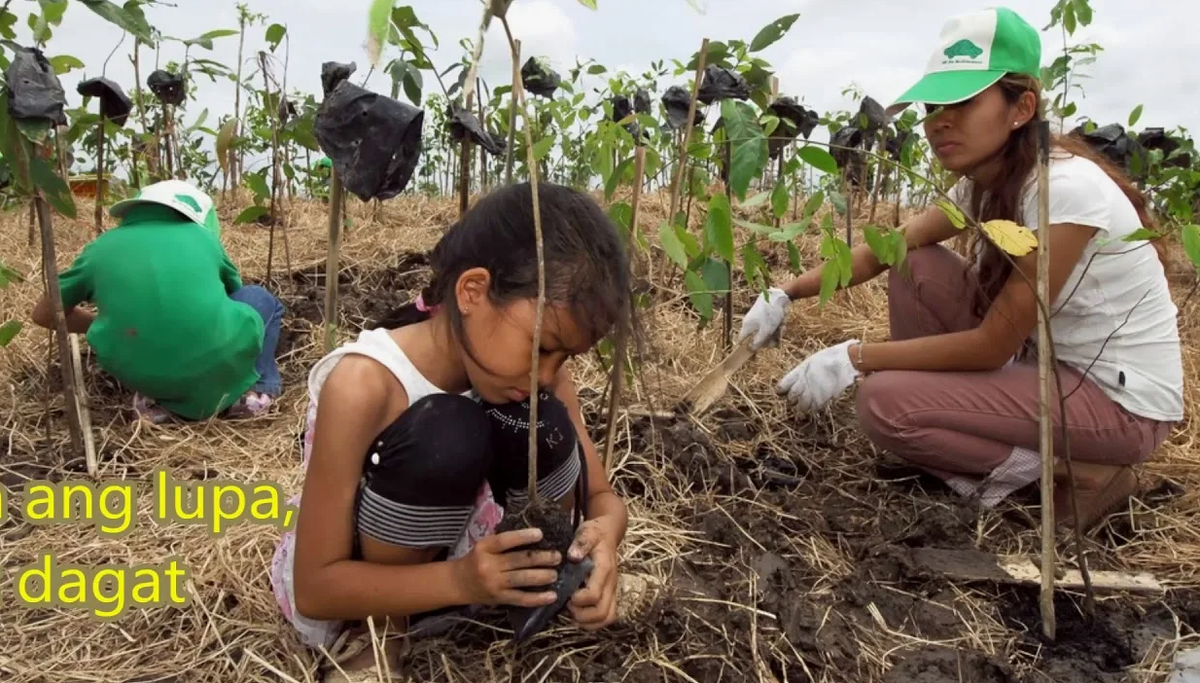 А это младшеклассники вышли на отработку