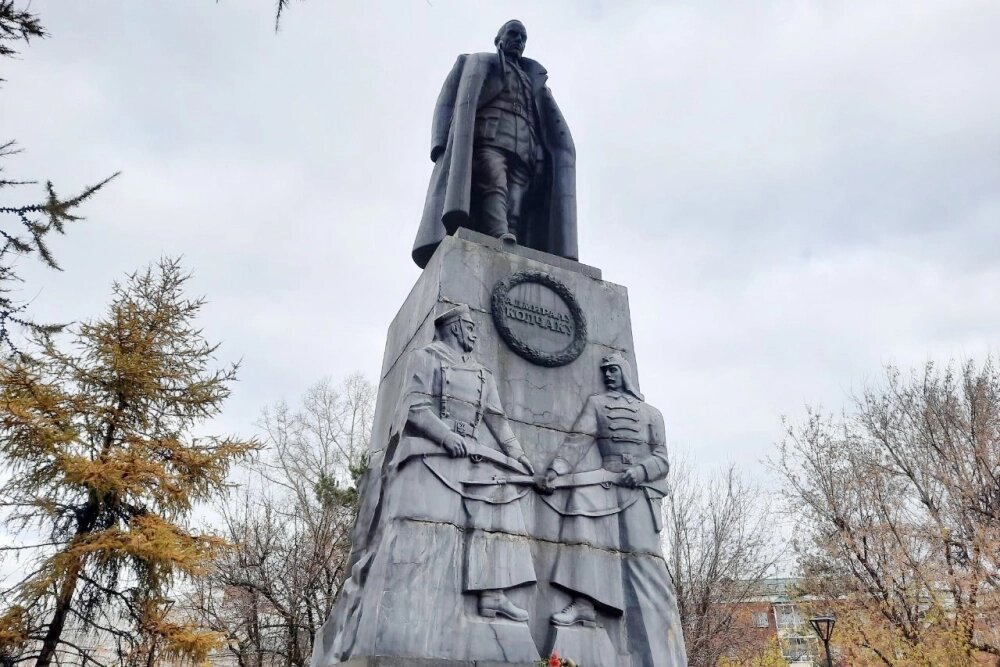    Памятник Колчаку в Иркутске. Фото:  АиФ/ Анна Попова