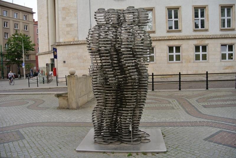 Памятник Голему в Познани, Польша